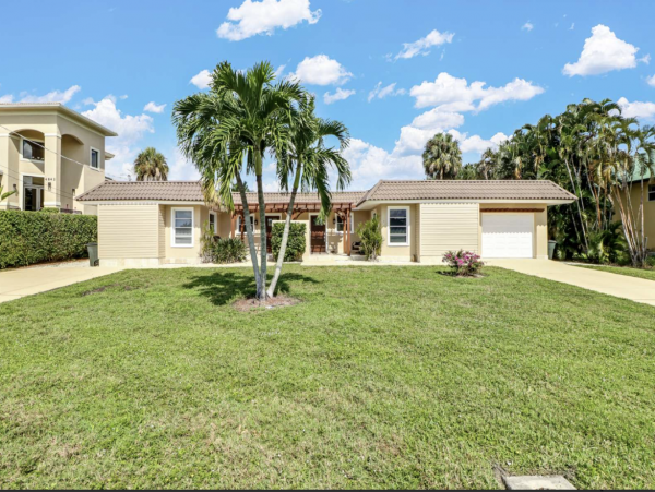 Bonita Springs Lovely Duplex Rent One or Both Sides