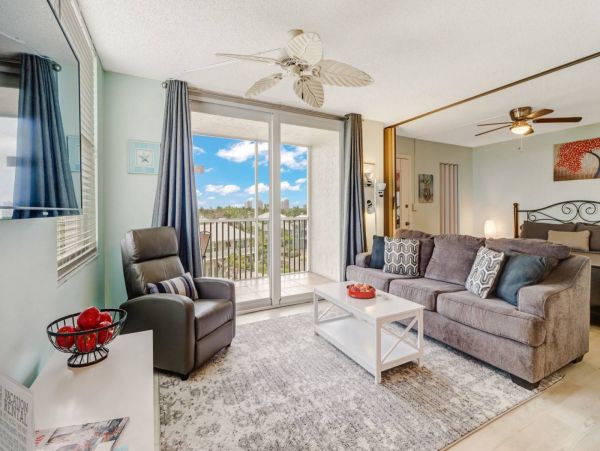 Vacation Studio Condo Sleeps 4 Guests In Bonita Springs