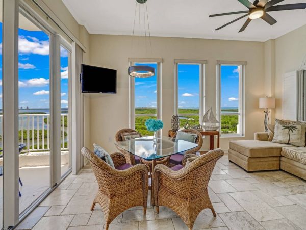 One Bedroom Penthouse with Spectacular Bay Views