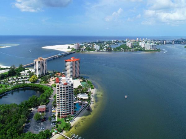 One Bedroom Penthouse with Spectacular Bay Views