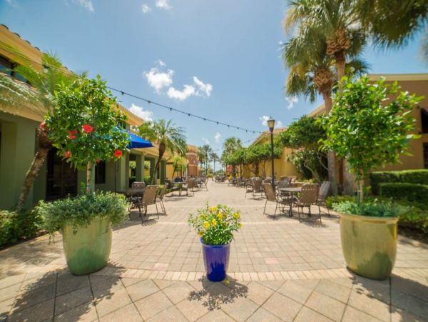 Community Amenities Fort Myers Vacation Home Two Bedrooms
