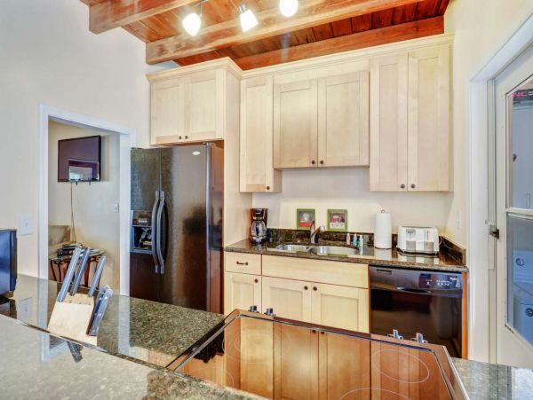 Three Bedroom Fort Myers Vacation Home Sleeps 6 Guests