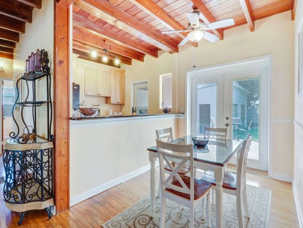 Three Bedroom Fort Myers Vacation Home Sleeps 6 Guests