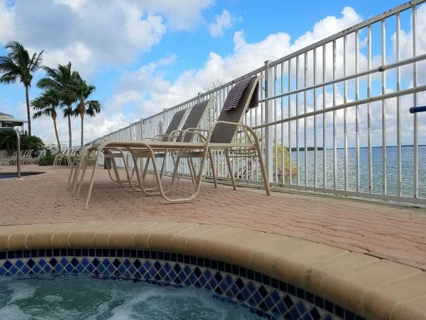 On Beach Fort Myers Vacation Condo One Bedroom