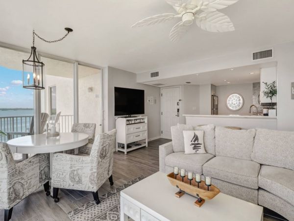 On Beach Fort Myers Vacation Condo One Bedroom