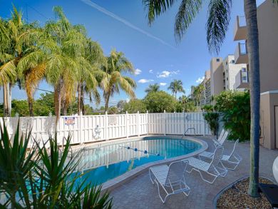 Gulf Front 2 Bedroom Vacation Condo Sleeps 6 Guests