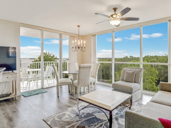 Lovely Fort Myers Beach Vacation Condo Bay View