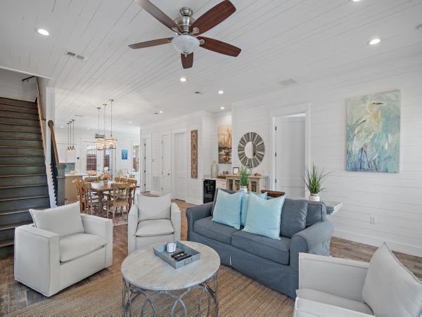 Luxury 7 Bedrooms Walk to Beach Home in Destin