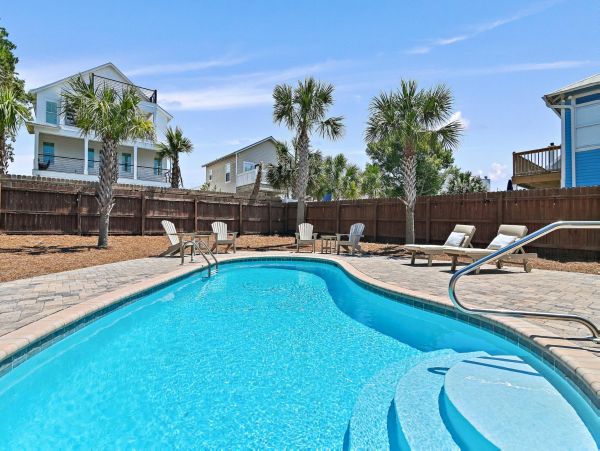 Luxury 7 Bedrooms Walk to Beach Home in Destin