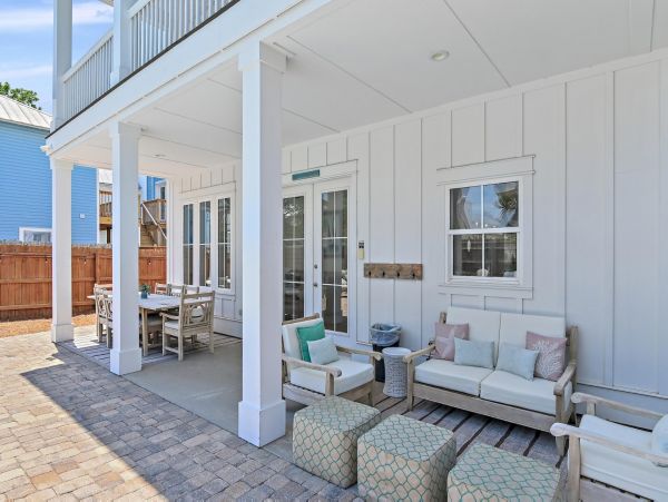 Luxury 7 Bedrooms Walk to Beach Home in Destin