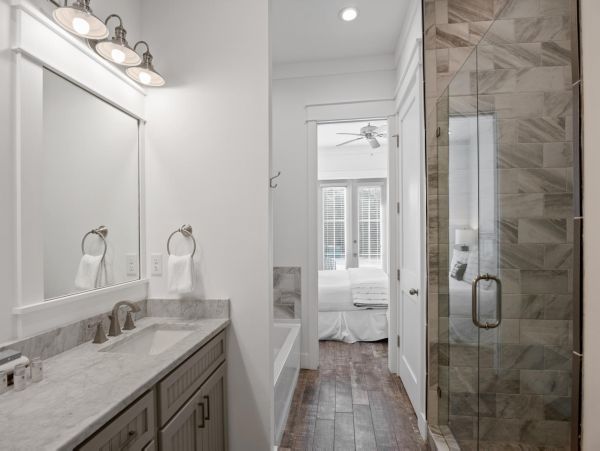 Luxury 7 Bedrooms Walk to Beach Home in Destin