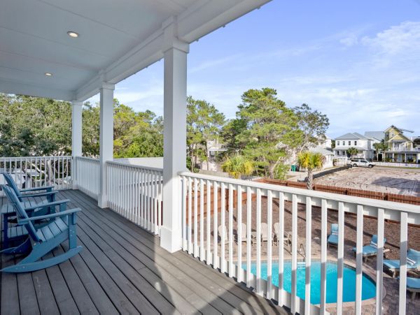 Luxury 7 Bedrooms Walk to Beach Home in Destin