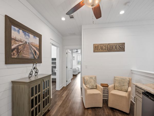 Luxury 7 Bedrooms Walk to Beach Home in Destin