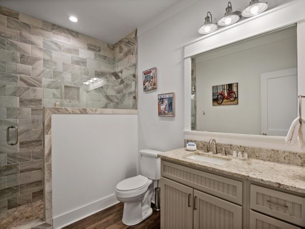 Luxury 7 Bedrooms Walk to Beach Home in Destin