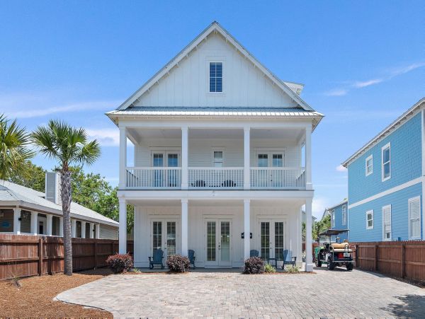 Luxury 7 Bedrooms Walk to Beach Home in Destin