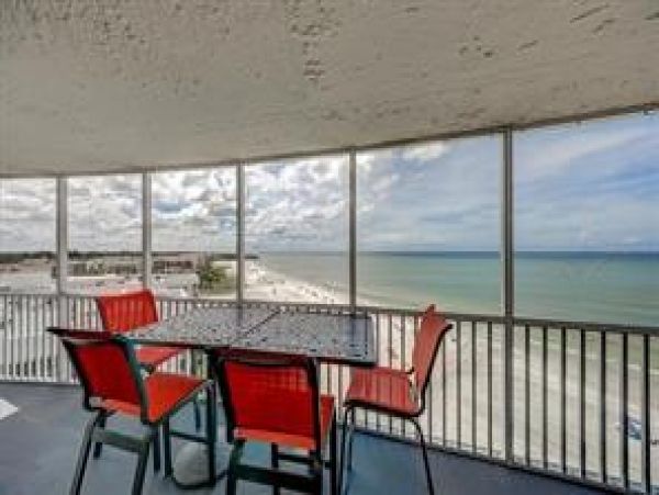 Siesta Key Vacation Condo on Beach