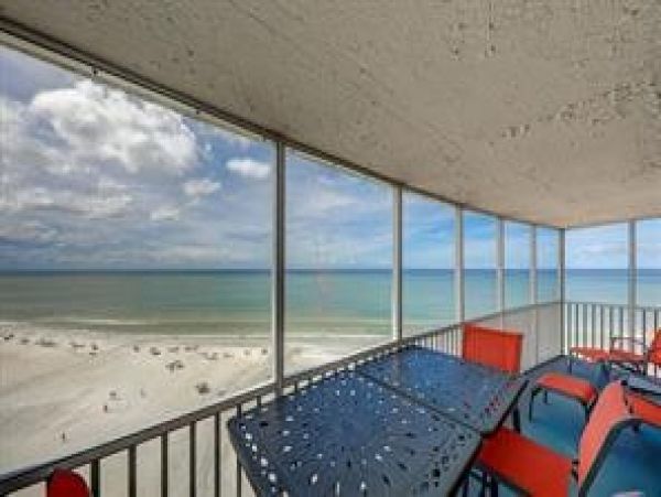 Siesta Key Vacation Condo on Beach