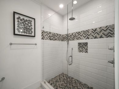 Just Steps from The Gulf of Mexico can Accommodate 14 guests