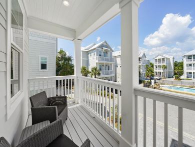 Just Steps from The Gulf of Mexico can Accommodate 14 guests