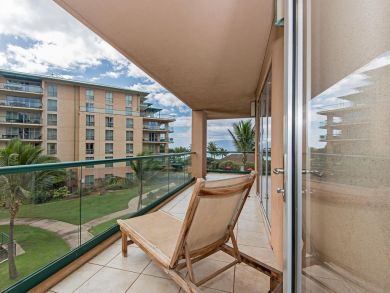 Maui Oceanfront 3 Bedroom Luxury Condo Sleeps 8 Guests Maui Oceanfront 3 Bedroom Luxury Condo Sleeps 8 Guests