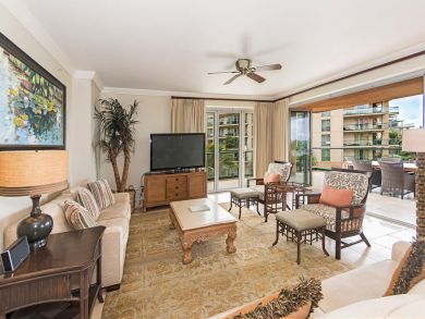 Maui Oceanfront 3 Bedroom Luxury Condo Sleeps 8 Guests Maui Oceanfront 3 Bedroom Luxury Condo Sleeps 8 Guests