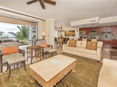 Maui Oceanfront 3 Bedroom Luxury Condo Sleeps 8 Guests Maui Oceanfront 3 Bedroom Luxury Condo Sleeps 8 Guests