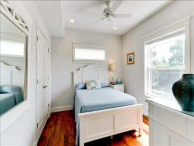 Anna Maria Island Vacation Home 3 Bedroom Sleeps Six Guests