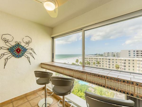Charming Gulf Front Two Bedroom Vacation Rental on Siesta Key