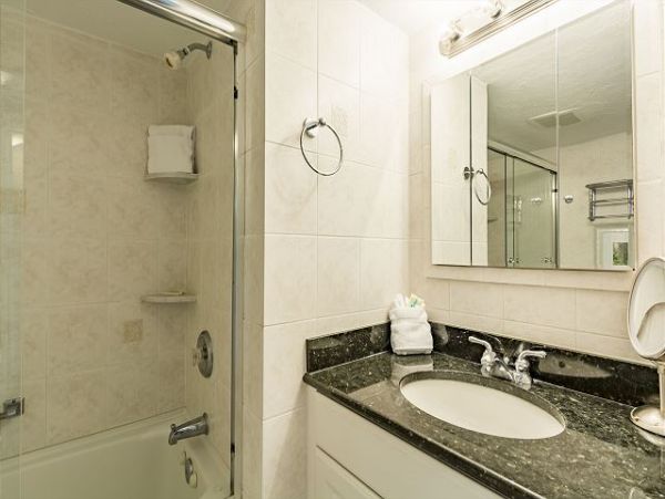 Charming Gulf Front Two Bedroom Vacation Rental on Siesta Key