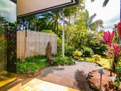 Kilauea Vacation Home Plus 2 Cottages Sleeps Ten Guests