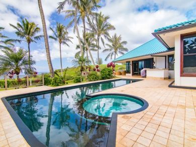 Kilauea Vacation Home Plus 2 Cottages Sleeps Ten Guests