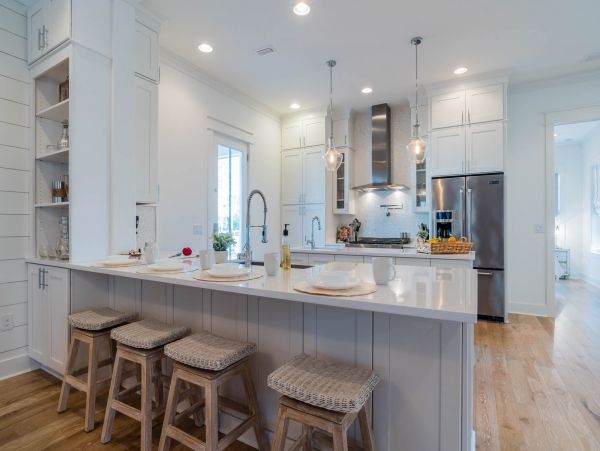 Spacious & Luxurious Family Home with Private Pool & Spa