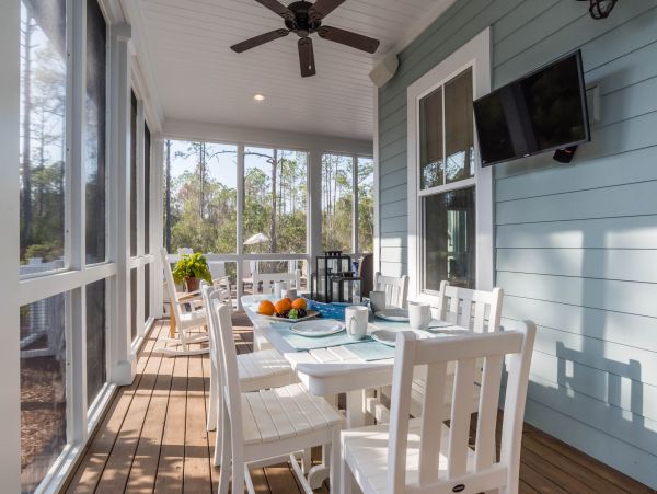 Spacious & Luxurious Family Home with Private Pool & Spa