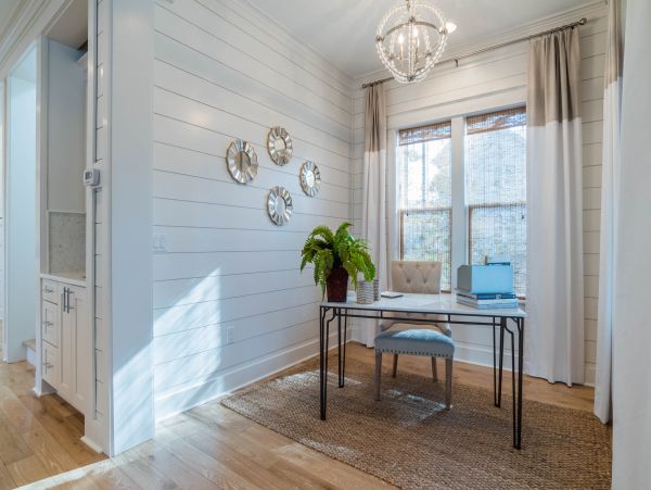Spacious & Luxurious Family Home with Private Pool & Spa