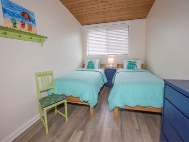 Carpinteria Vacation Duplex Sleeps Ten Guests BEACH RENTAL