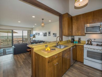 Carpinteria Vacation Duplex Sleeps Ten Guests BEACH RENTAL