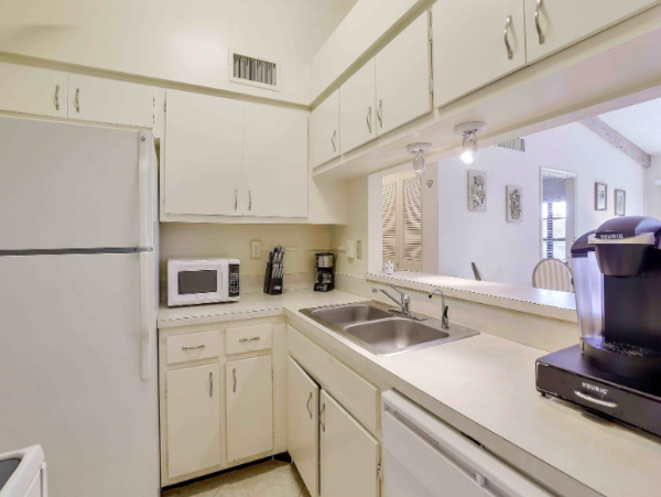Two Bedroom Walk to Beach Vacation Condo in Marco Island