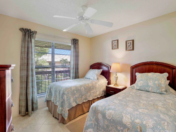 Two Bedroom Walk to Beach Vacation Condo in Marco Island