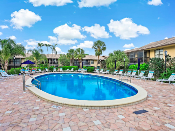 Two Bedroom Walk to Beach Vacation Condo in Marco Island