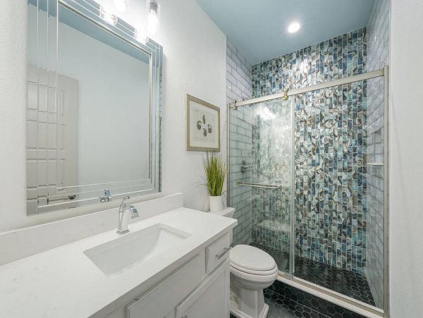 Beautiful Nine Bedroom Crystal Beach Vacation Home Sleeps 24