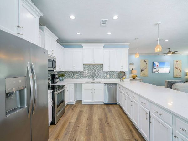 Beautiful Nine Bedroom Crystal Beach Vacation Home Sleeps 24