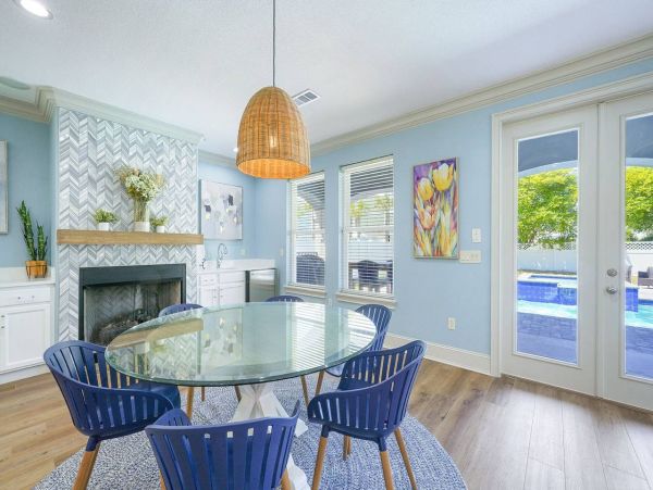 Beautiful Nine Bedroom Crystal Beach Vacation Home Sleeps 24