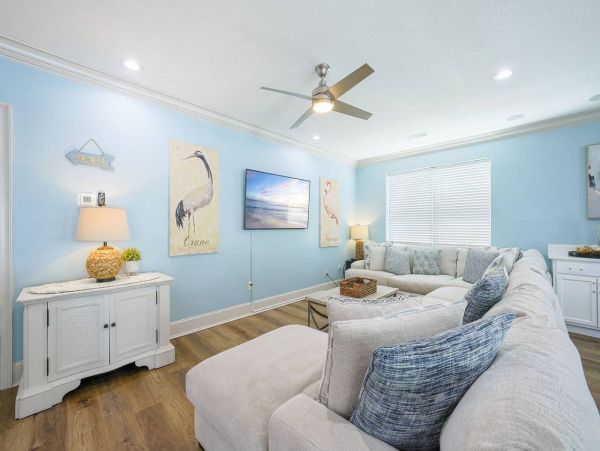 Beautiful Nine Bedroom Crystal Beach Vacation Home Sleeps 24