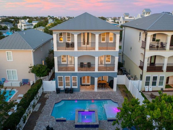 Beautiful Nine Bedroom Crystal Beach Vacation Home Sleeps 24