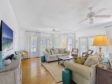 Luxury 5 Bedroom Home with Private Pool