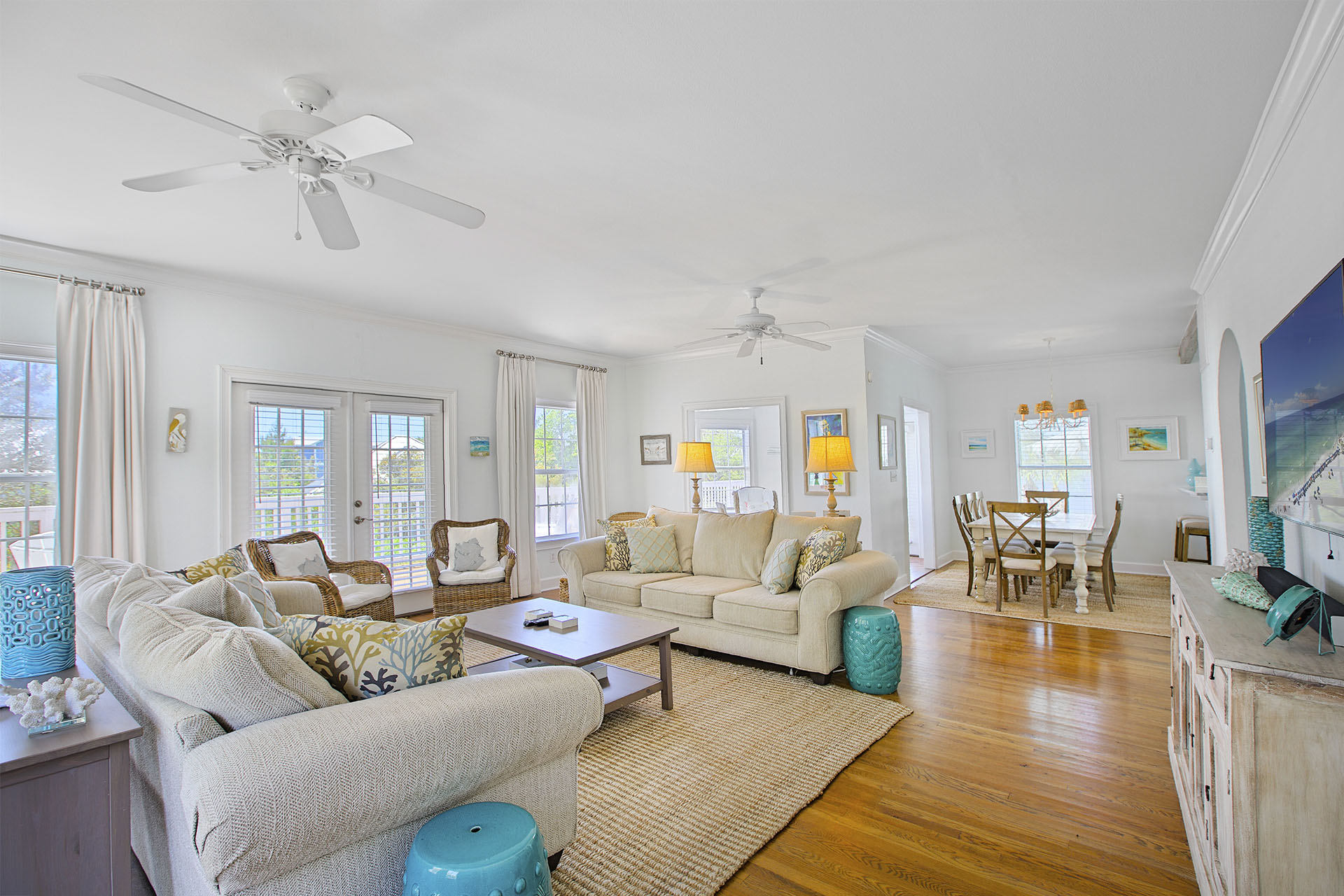 Luxury 5 Bedroom Home with Private Pool