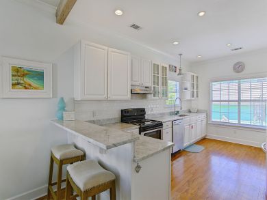 Luxury 5 Bedroom Home with Private Pool