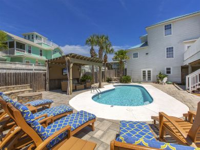 Luxury 5 Bedroom Home with Private Pool