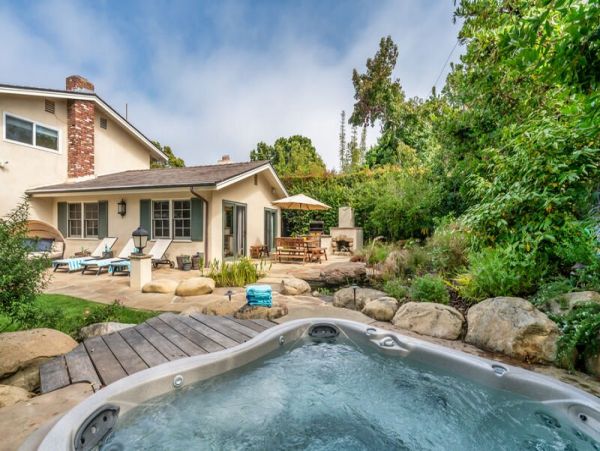 Montecito Vacation Home Sleeps 12 Guests Short Walk to Beach