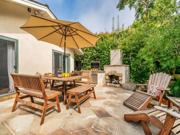 Montecito Vacation Home Sleeps 12 Guests Short Walk to Beach
